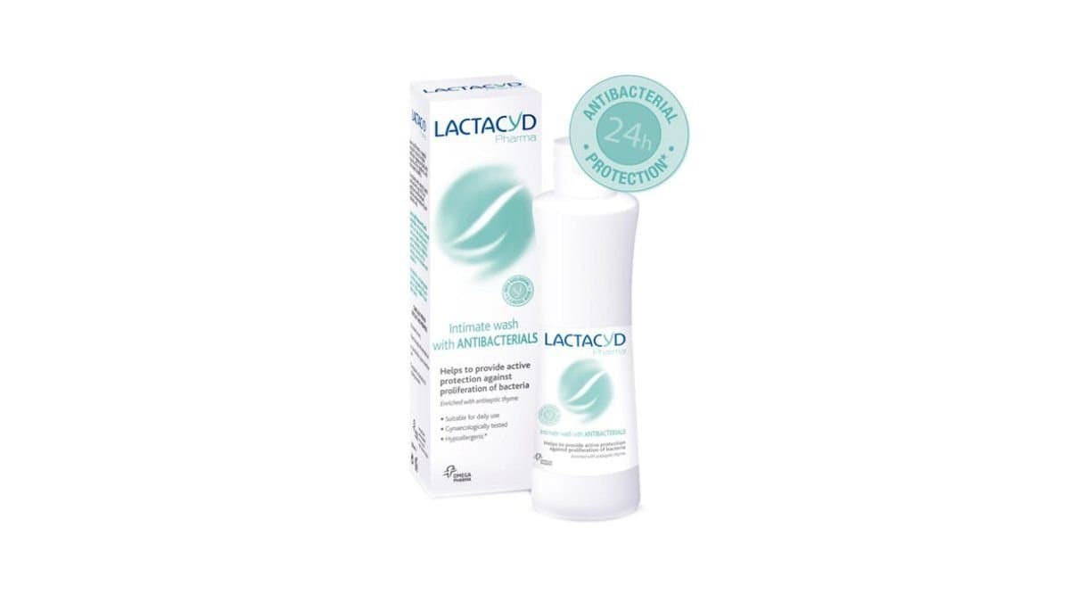 Lactacyd Pharma Intimate Wash With Antibacterials, 250ml